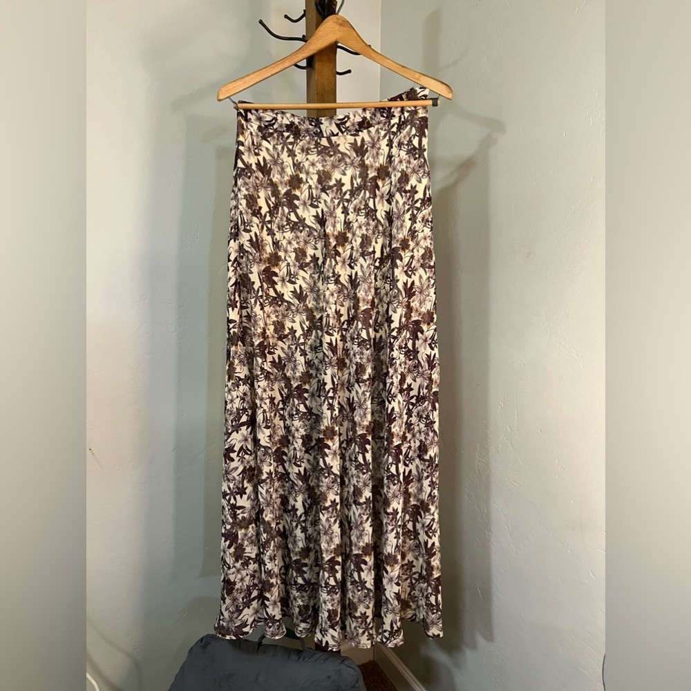 Floral maxi skirt